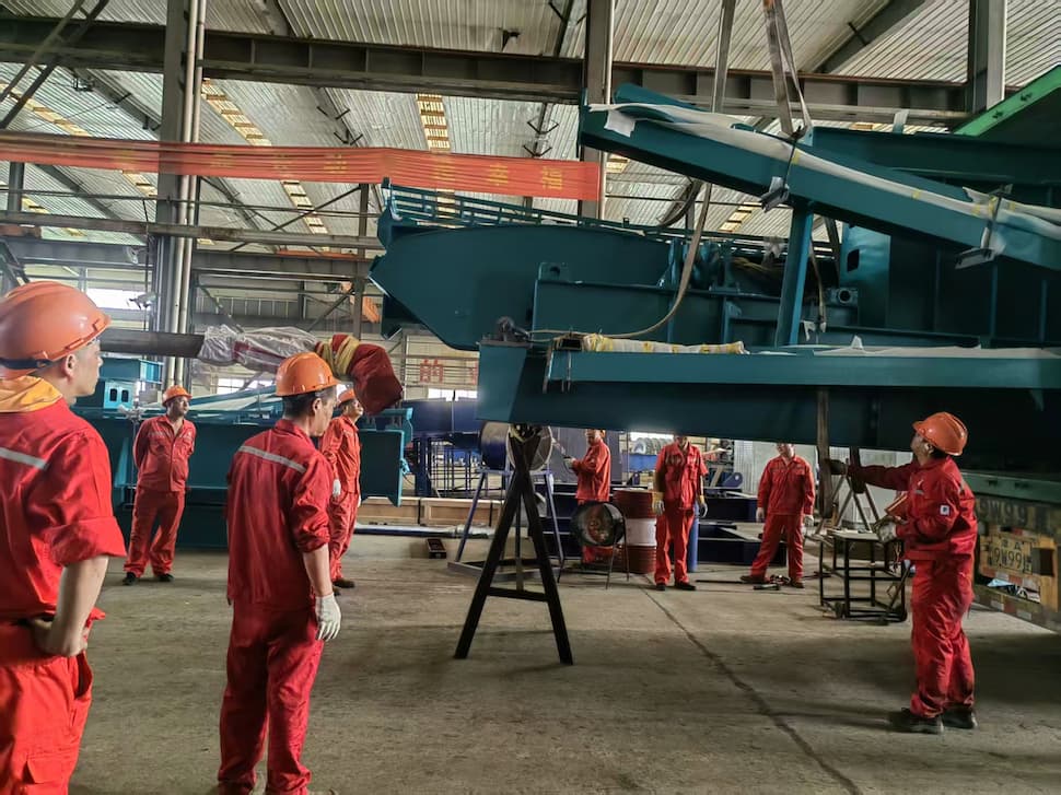 Компания Tianjin Geostar Petroleum Equipment Co., Ltd. экспортирует партию насосных агрегатов и оборудования для добычи нефти, расширяя свое присутствие на рынке энергетического оборудования Индии.